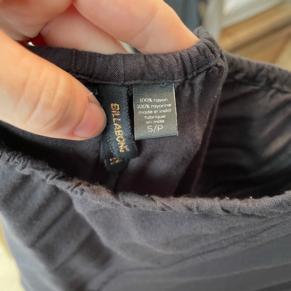 Super cute billabong dress - Picture 3 of 5